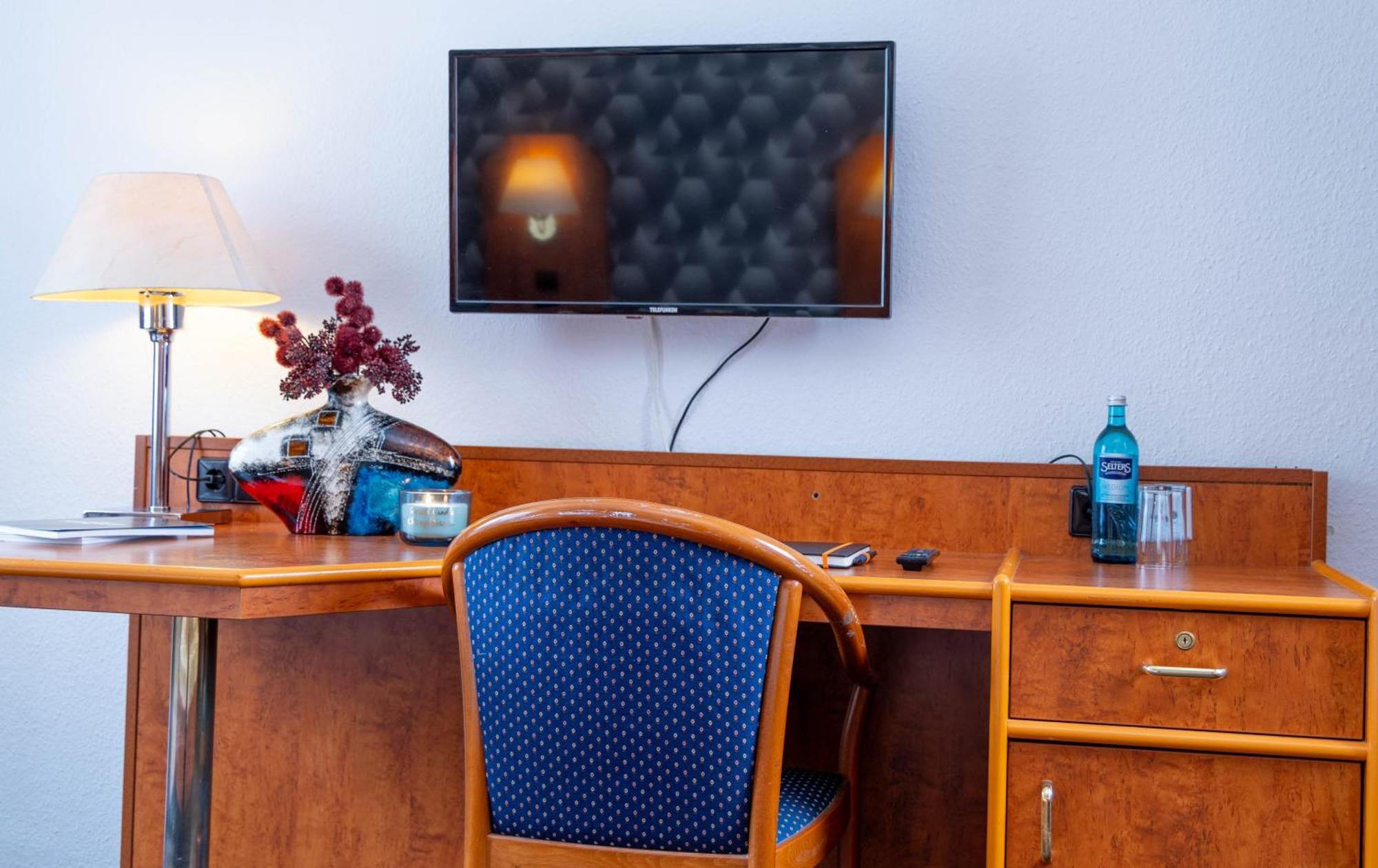 Hotel Rossija Frankfurt am Main Ngoại thất bức ảnh