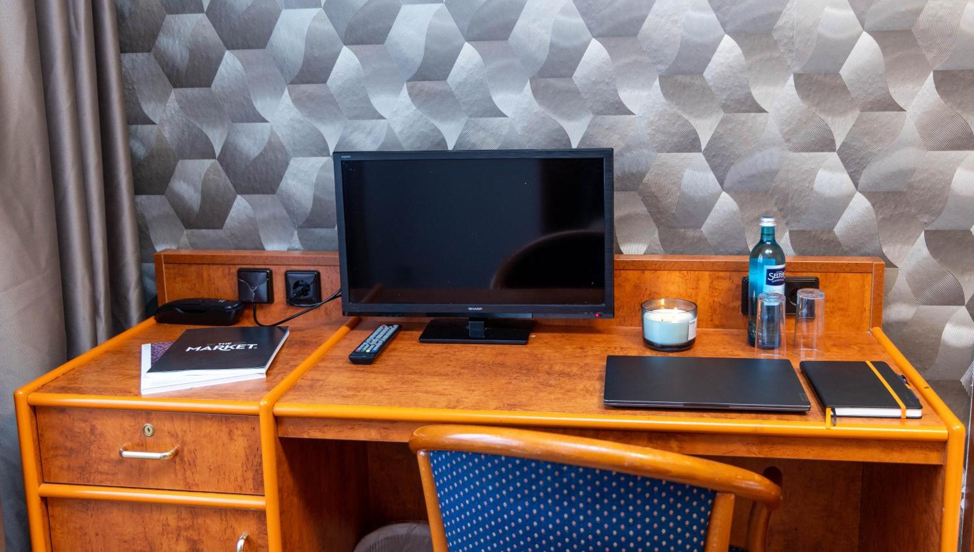 Hotel Rossija Frankfurt am Main Ngoại thất bức ảnh